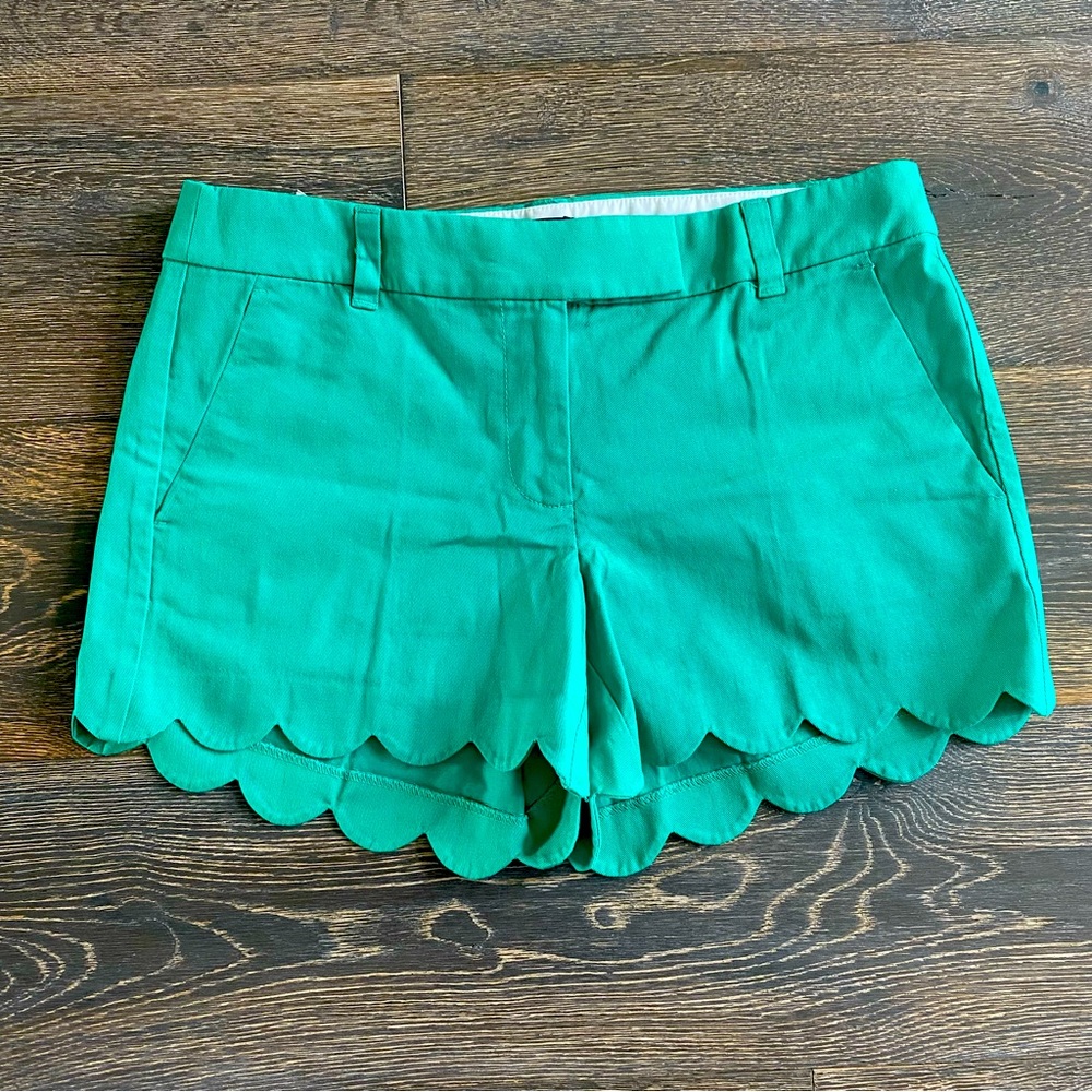 J Crew green scalloped edge shorts